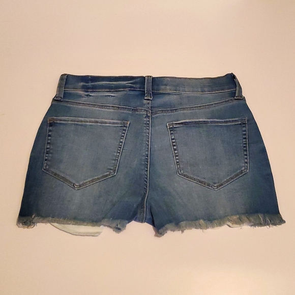 Juniors' Mudd High Rise Exposed Button Shorts - Picture 2 of 4